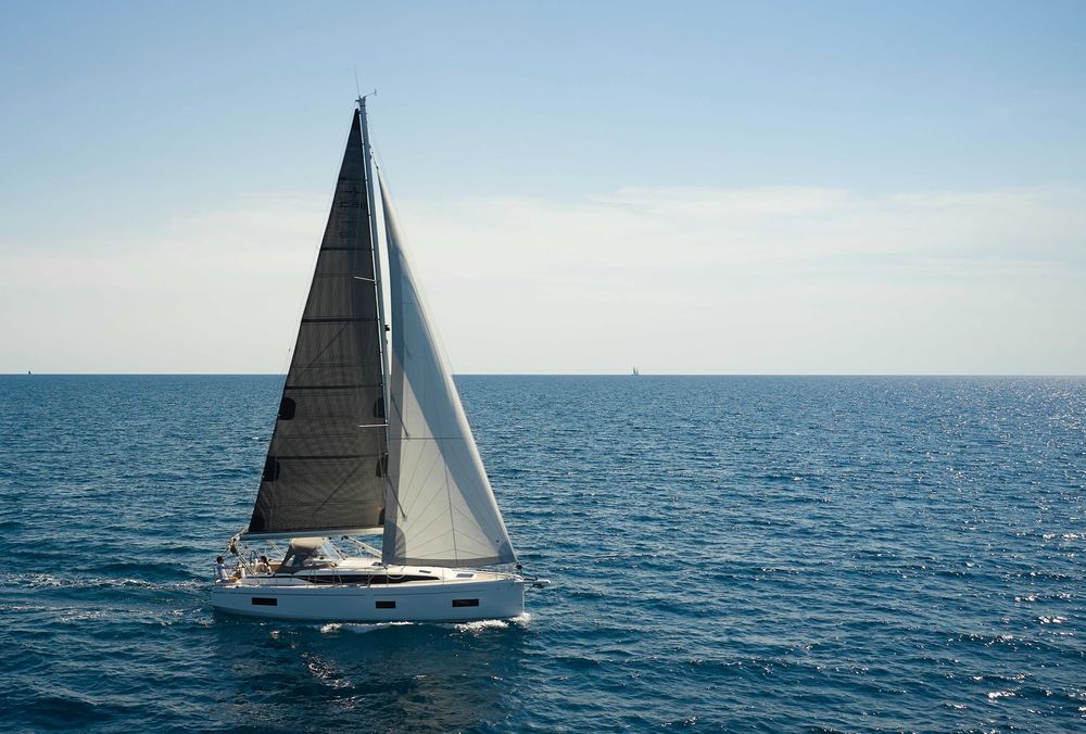 Jacht żaglowy Bavaria C38