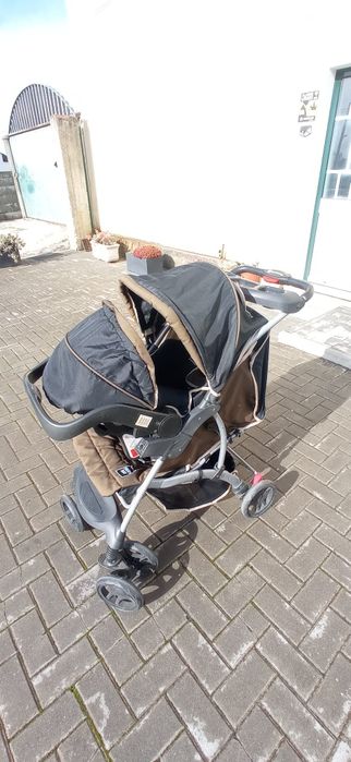 Carrinho de Bebe com cadeira