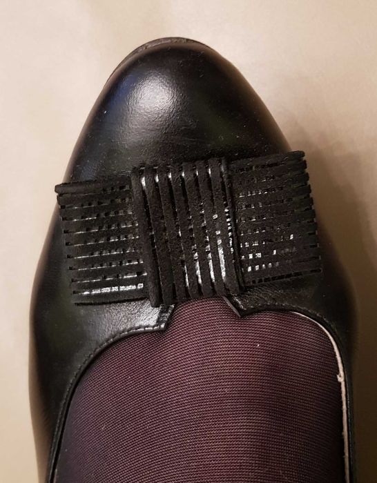 Czółenka Venezia  czarne skóra