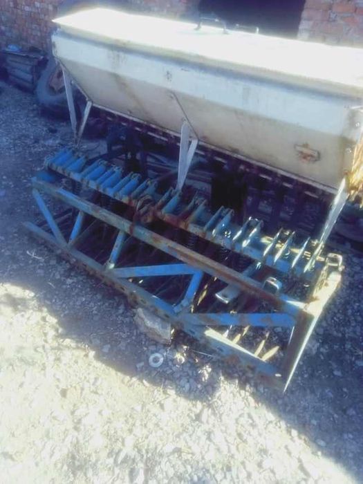 Культиватор,плуг та сівалка до трактора