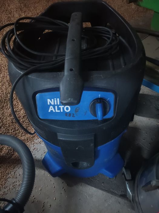 Odkurzacz przemysłowy Nilfisk Alto