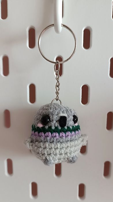 Breloczek gołąb na szydełku