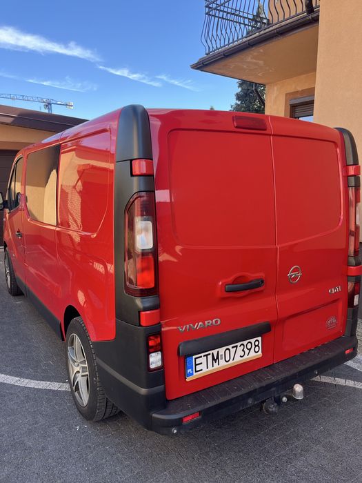 Opel Vivaro trafic Brygadówka 6osobowa Stan BDB