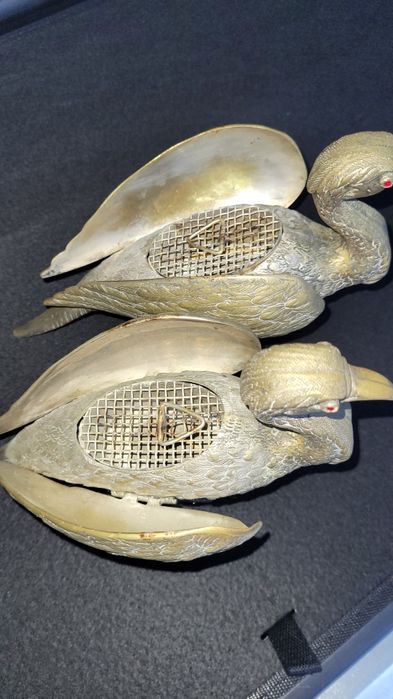 Aves  em bronze  decoração