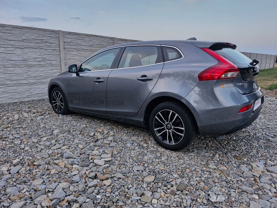 Volvo V40 Inscryption!!!