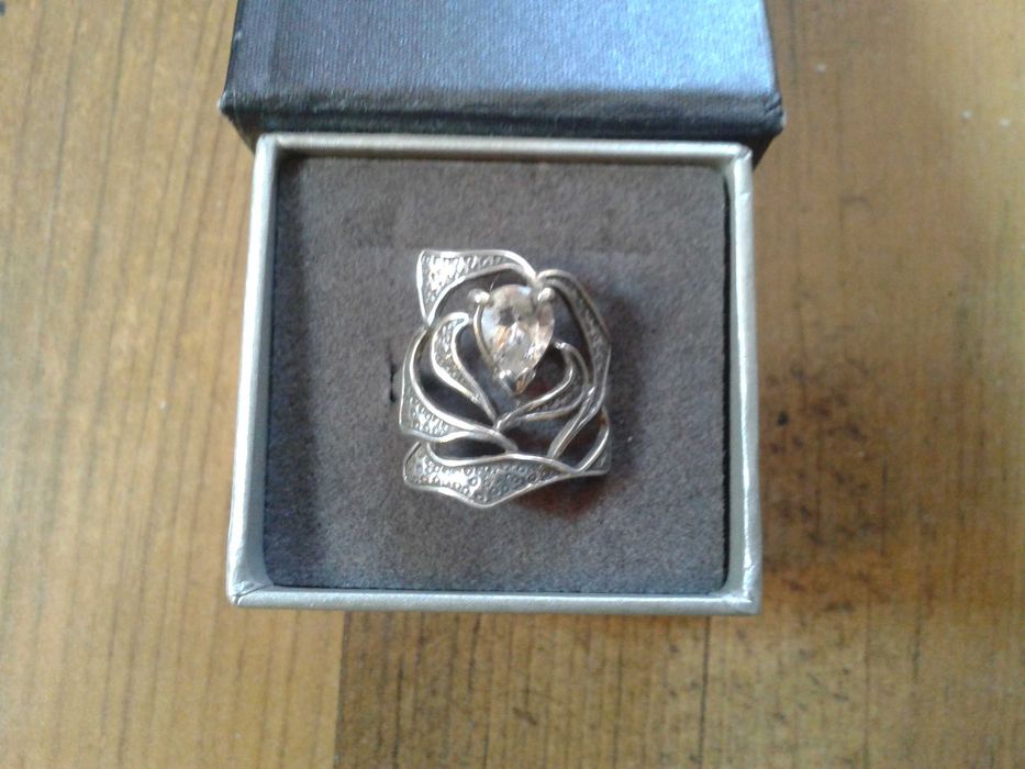 Pierścionek srebrny z cyrkonią 925 R.17 nowy