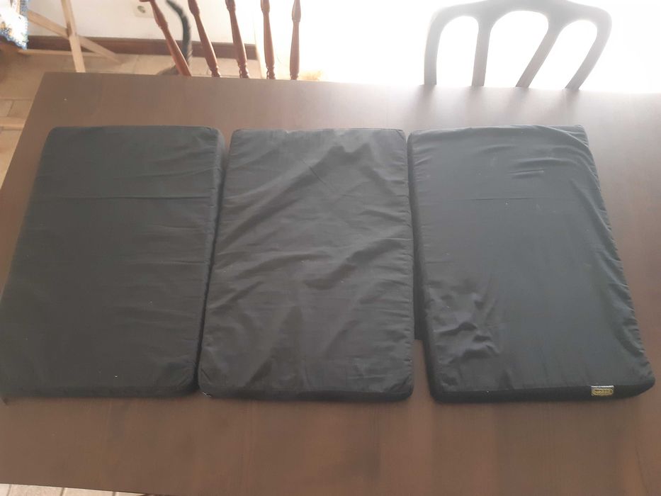 Colchão de bébé tripartido com capa da marca Bebedue