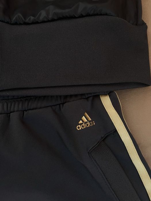 Спортивний костюм adidas