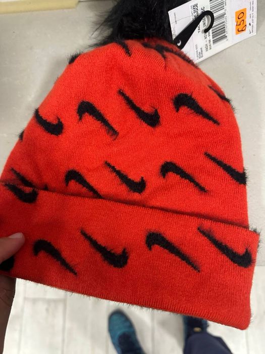 Шапка нова nike