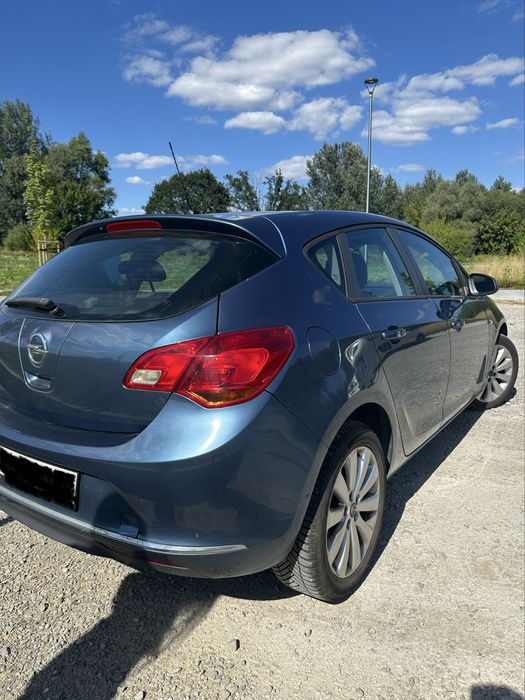 Opel astra J bez turbo