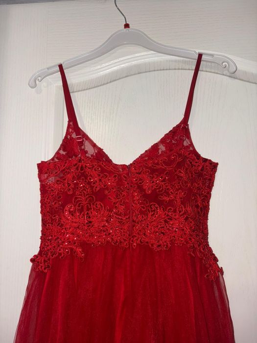 Sukienka na studniówkę