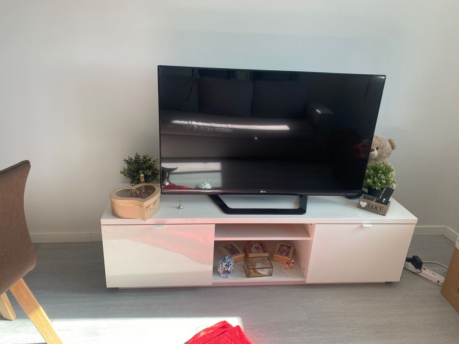 Movel ikea praticamente novo