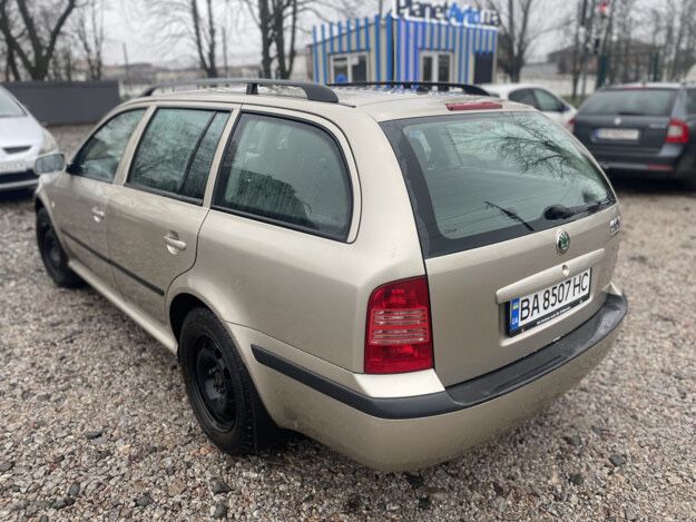 Skoda Octavia Tour