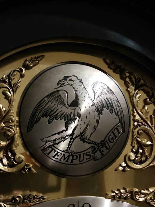 Antiguidades: Relógio de pé tempus Fugit