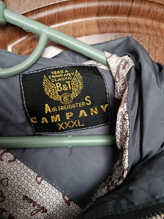 продається пуховик