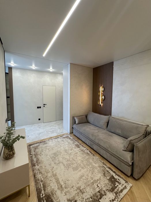 Продам свою 1- комн. квартиру Каманина(48 жемчужина)