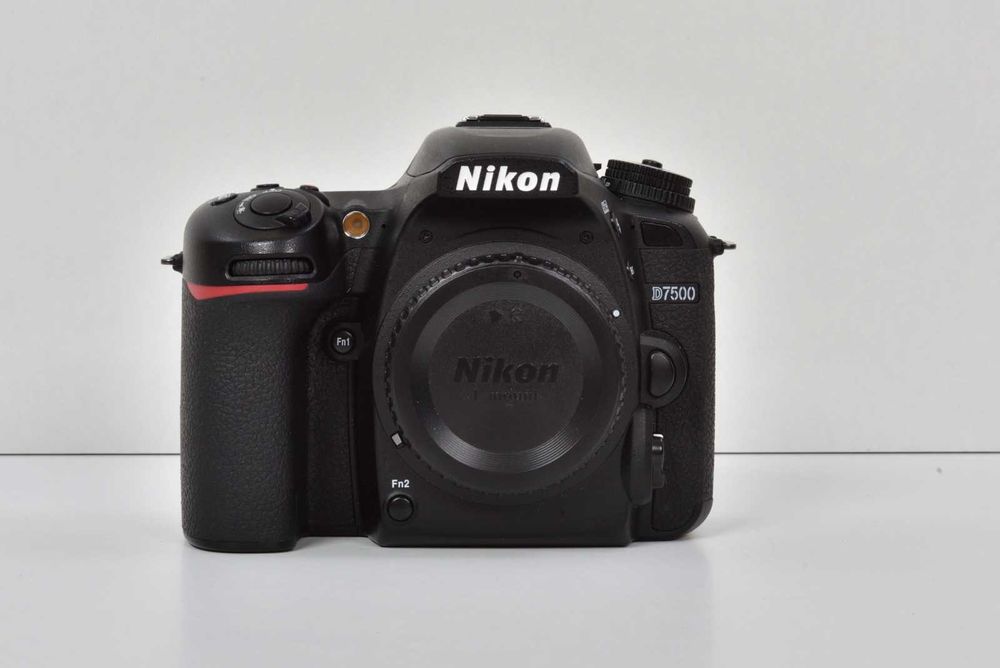 NIKON D7500 wykonał 9.718 zdjęć JAK NOWY