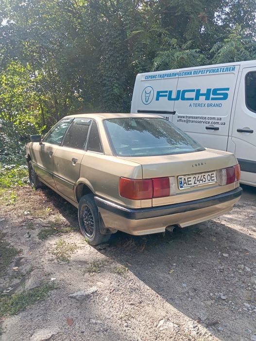 В продаже Ауди 80 b3