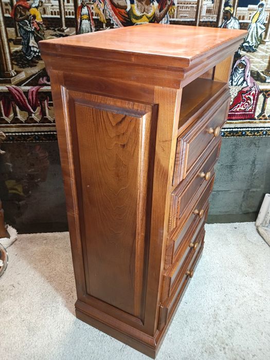 Móvel de madeira sólida com 5 gavetas, ideal para guardar roupas e ace