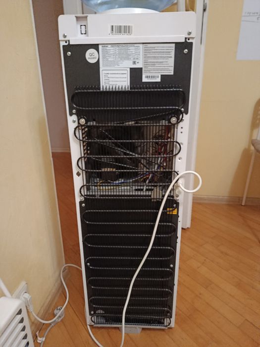 Кулер для води HotFrost V115