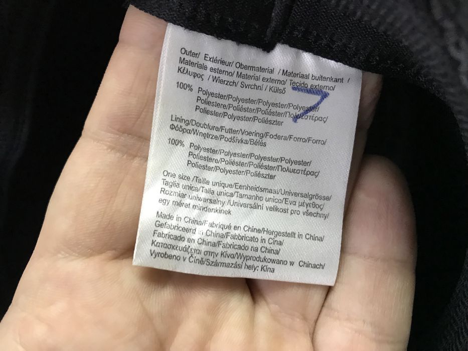 Шляпа женская чорного кольору
