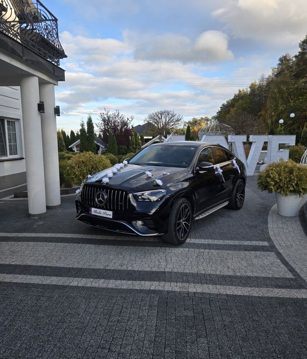 Piękny Mercedes GLE 2025 do ślubu
