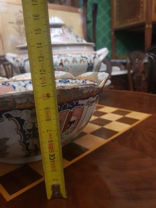 Terrina e taça motivos  Orientais