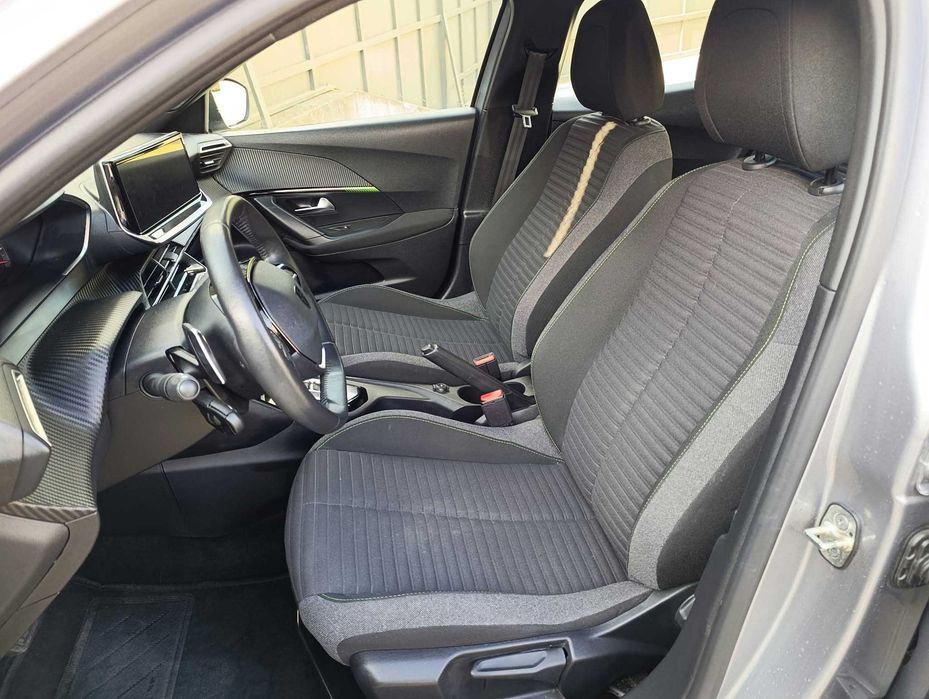 Peugeot 2008 1.5HDI Active EAT8