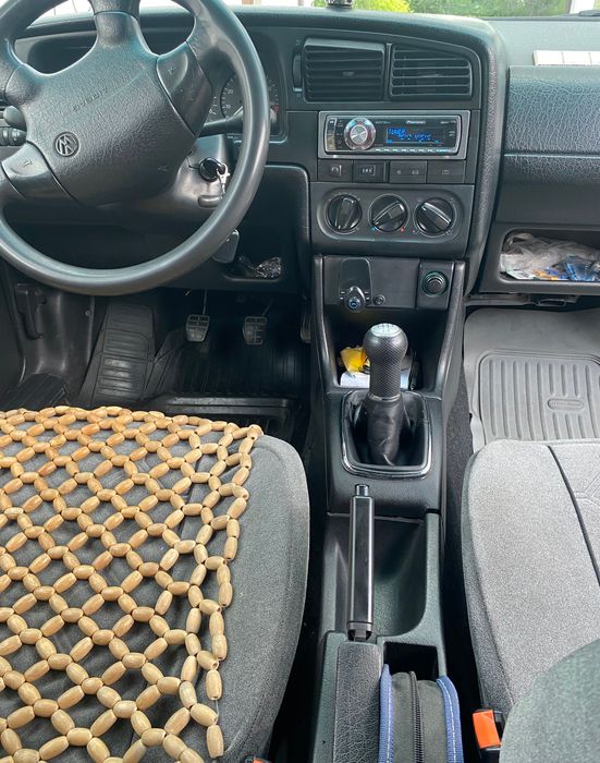 Авто VW пассат б4