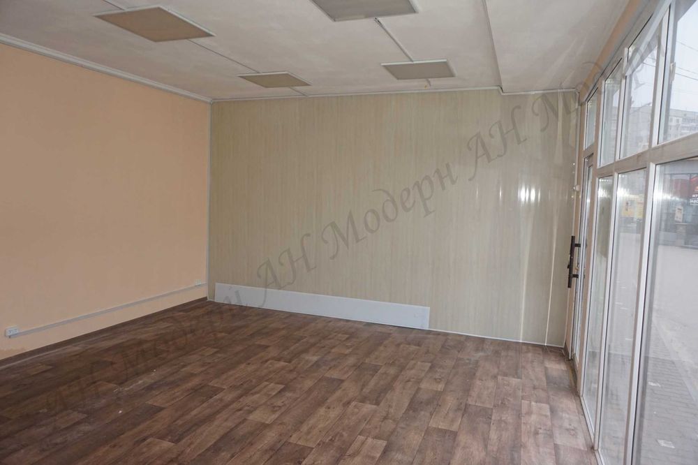 Великий павільйон біля метро та супермаркету продаж Харків