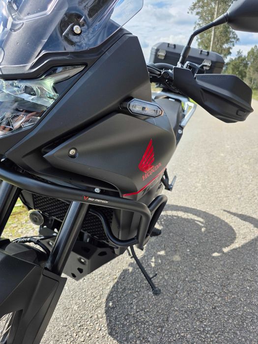 Honda Transalp 750 impecável