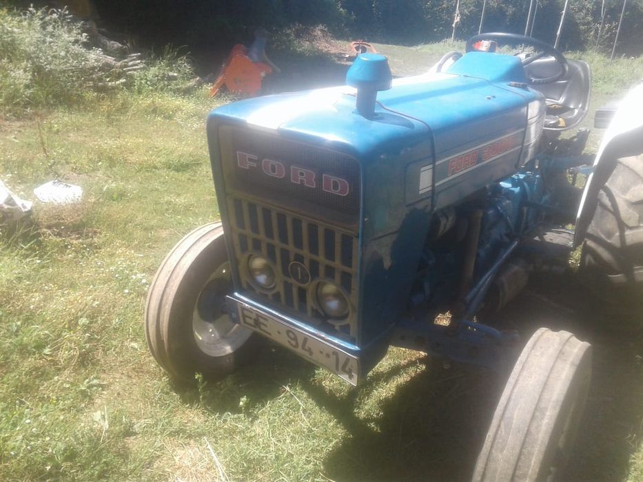 Trator Ford 3000