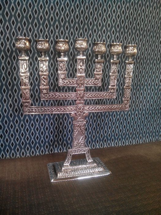 castiçal Menorá de sete velas em metal