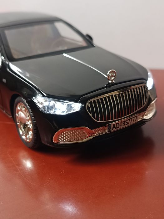Модель Mercedes -Maybach S-Klasse (S 680) 1/24