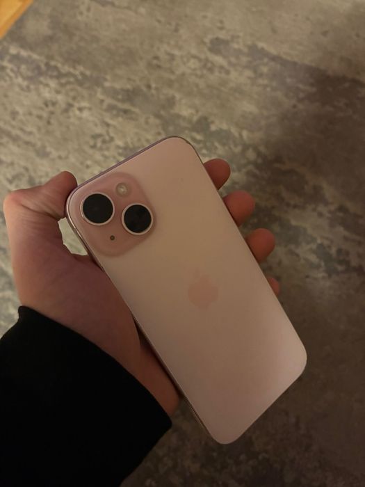 Iphone 15 128gb 89% kondycji różowy