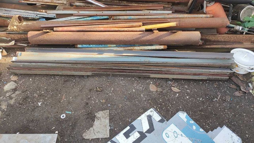 Уголки побутові.