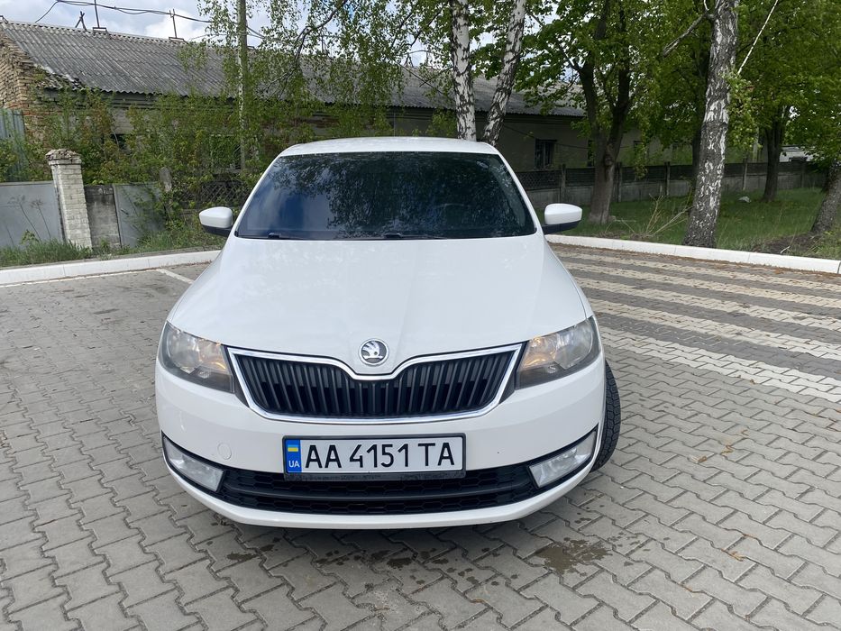 Шкода Skoda Rapid