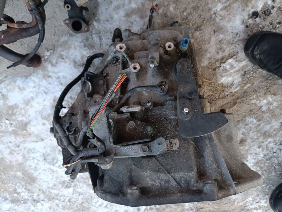 Коробка передач koleos 2.0 рено колеос передній привід