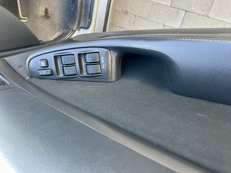 Toyota Avensis, 1.8 газ/бенз, автомат