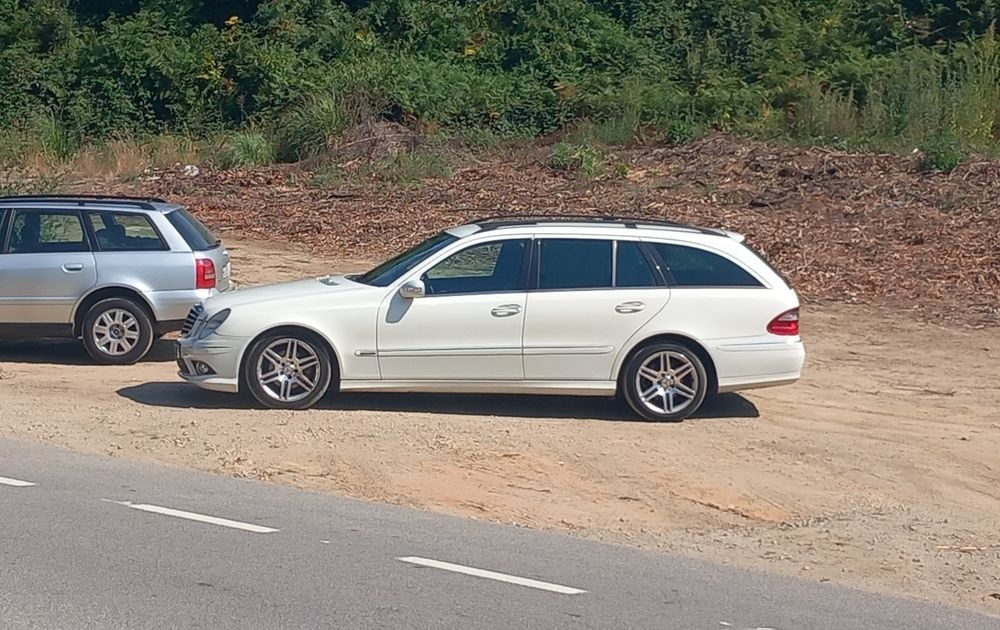 Mercedes E220 w211