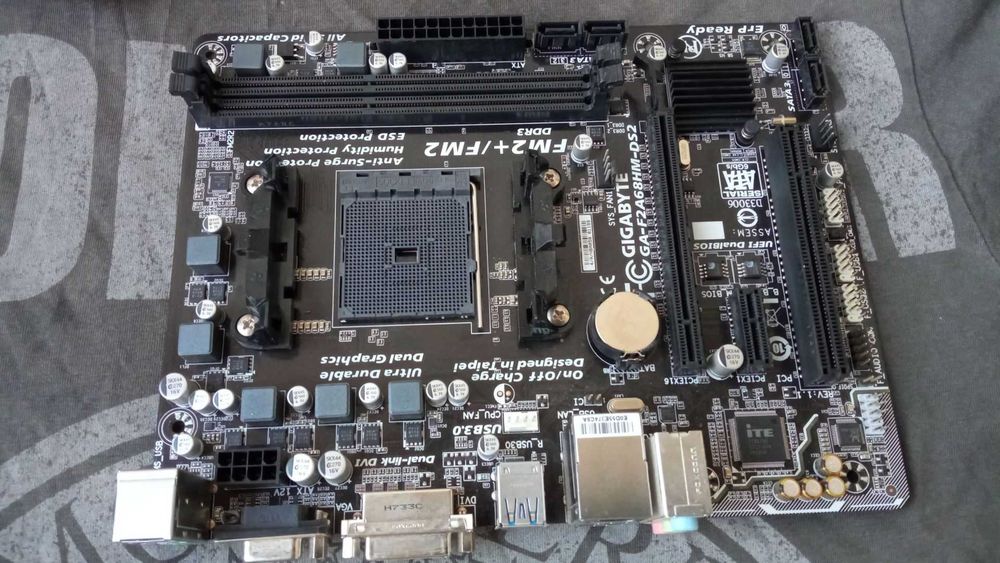 Материнская плата Gigabyte GA-F2A68HM-DS2 ,Rev1.1 sFM2/FM2+
