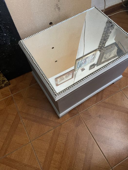 Bau prateado  para arrumacao/ decoracao