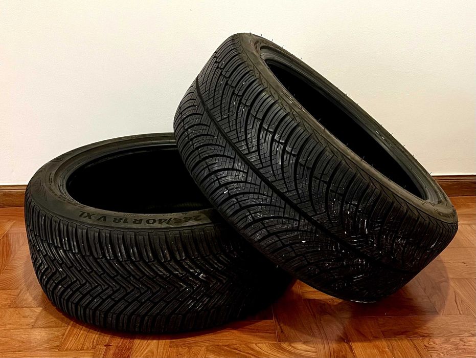 Pneus Continental AllSeasonContact 245/40 R18 97V XL