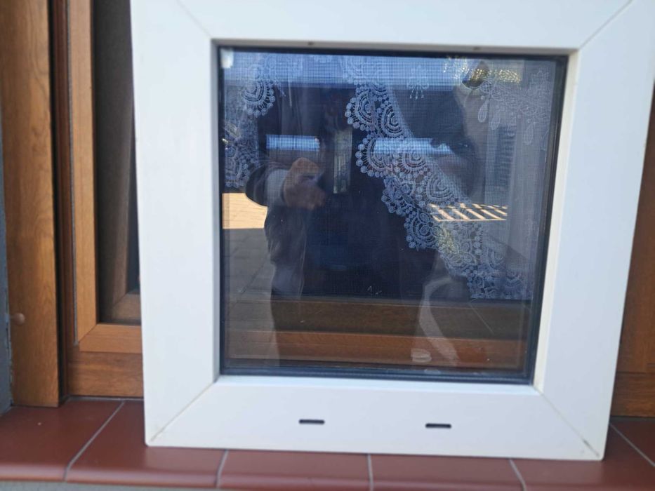 Okno PCV białe 45,5x45,5