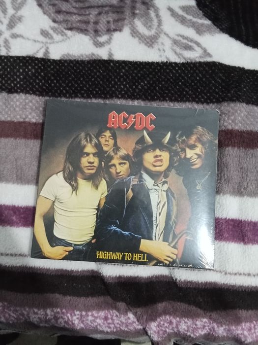 CD Highway To Hell — Novo e Selado
