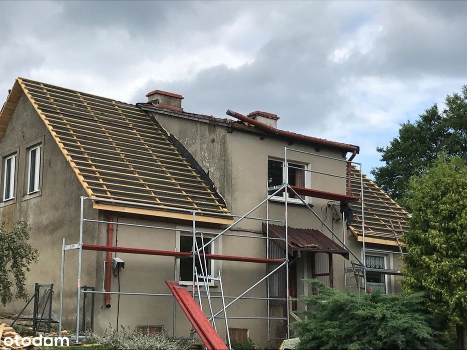 Siedlisko 2,38 ha z zabudowaniami i stawem – 14 km od Olsztyna