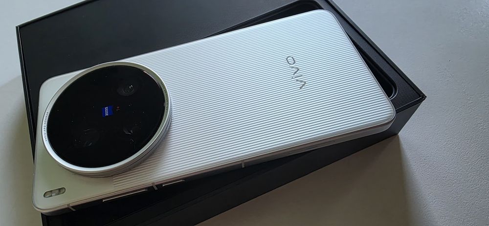 Vivo x200 ultra 16/1tb