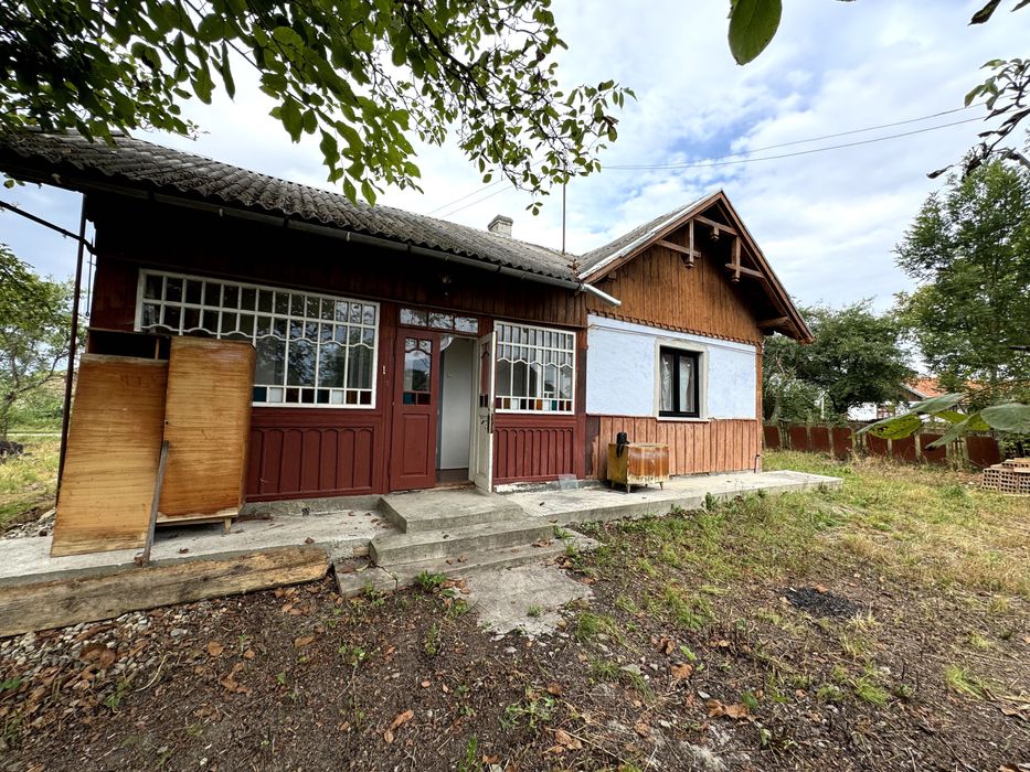 Продається житловий будинок в селі Годи-Добровідка