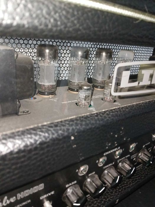 Amplificador Line 6 Spider Valve HD100 + coluna