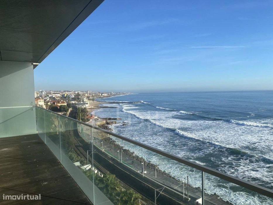 Apartamento T3+1 em condomínio privado no Monte Estoril